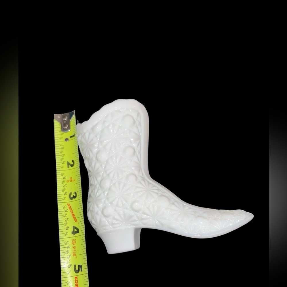 Vintage Fenton Milk Glass Victorian Boot (Vase) - Picture 8 of 11